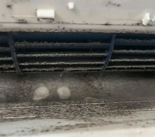 若羌空调吹的风有股烧焦味是怎么回事